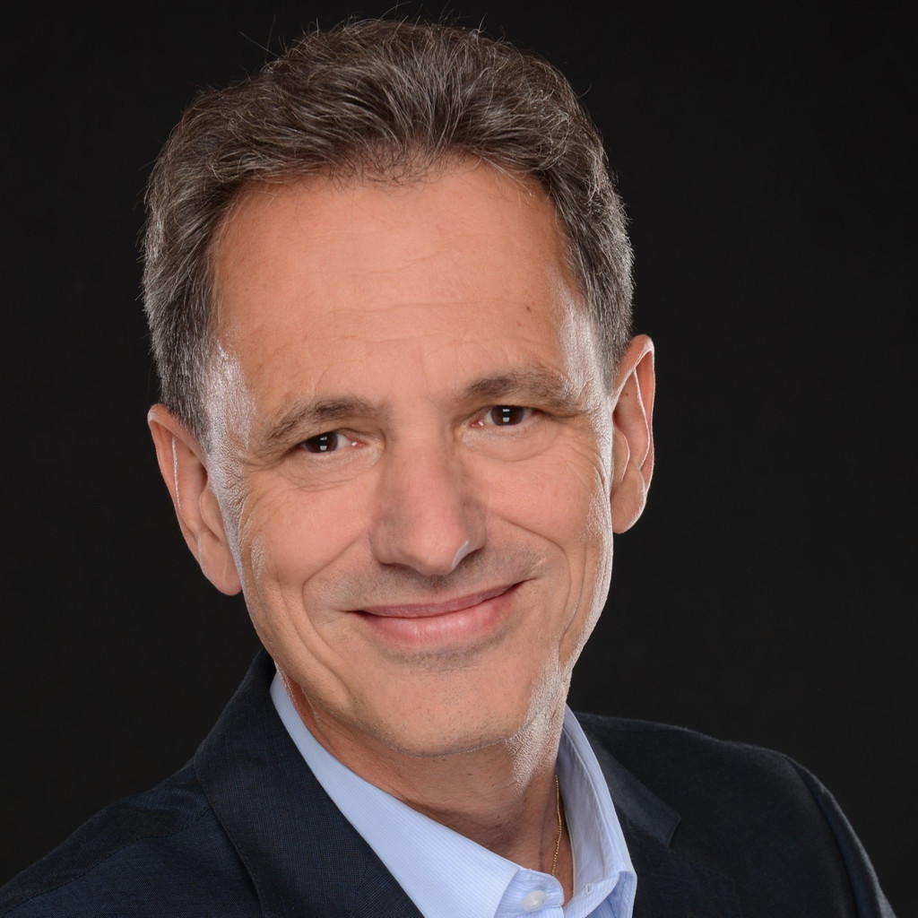 Prof. Dr. Joachim Loeffler CoFounder, CFO und Justitiar