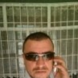 Zeki Hür