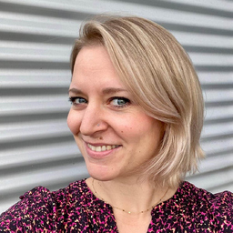 Melanie Stoll