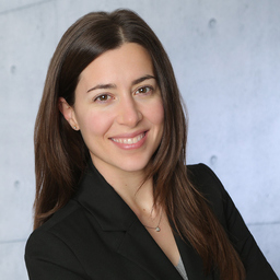 Dr. María Roig