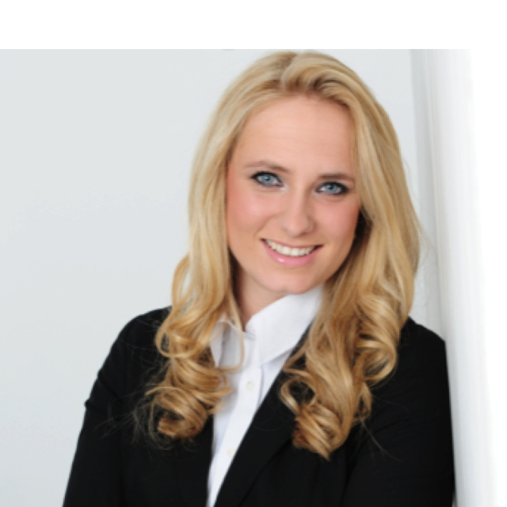 Dominique Schöneberg Executive MBA Real Estate hwg eG XING