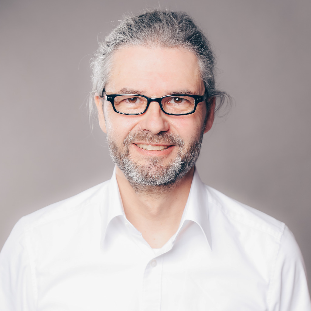 Michael Schmitz Betriebsleiter Postel Druckguss Präzision braucht