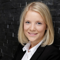 Julia Heine