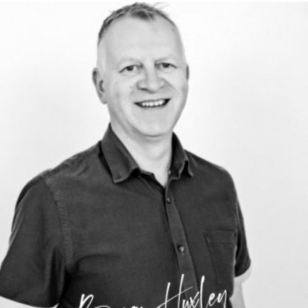 Brian Huxley Advanced Sports Therapist, Hypnotherapist and Teacher