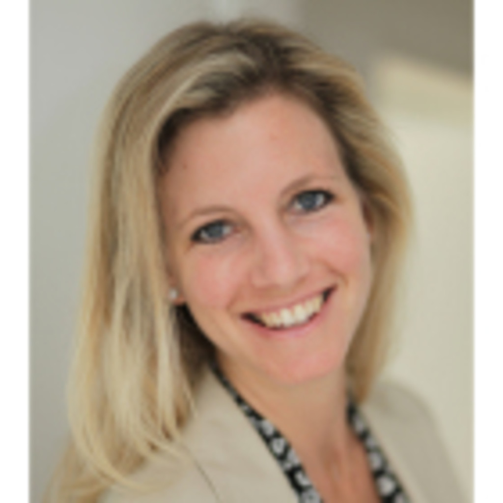 Jessica Hitgen Senior Marketing Manager High Performance Sports