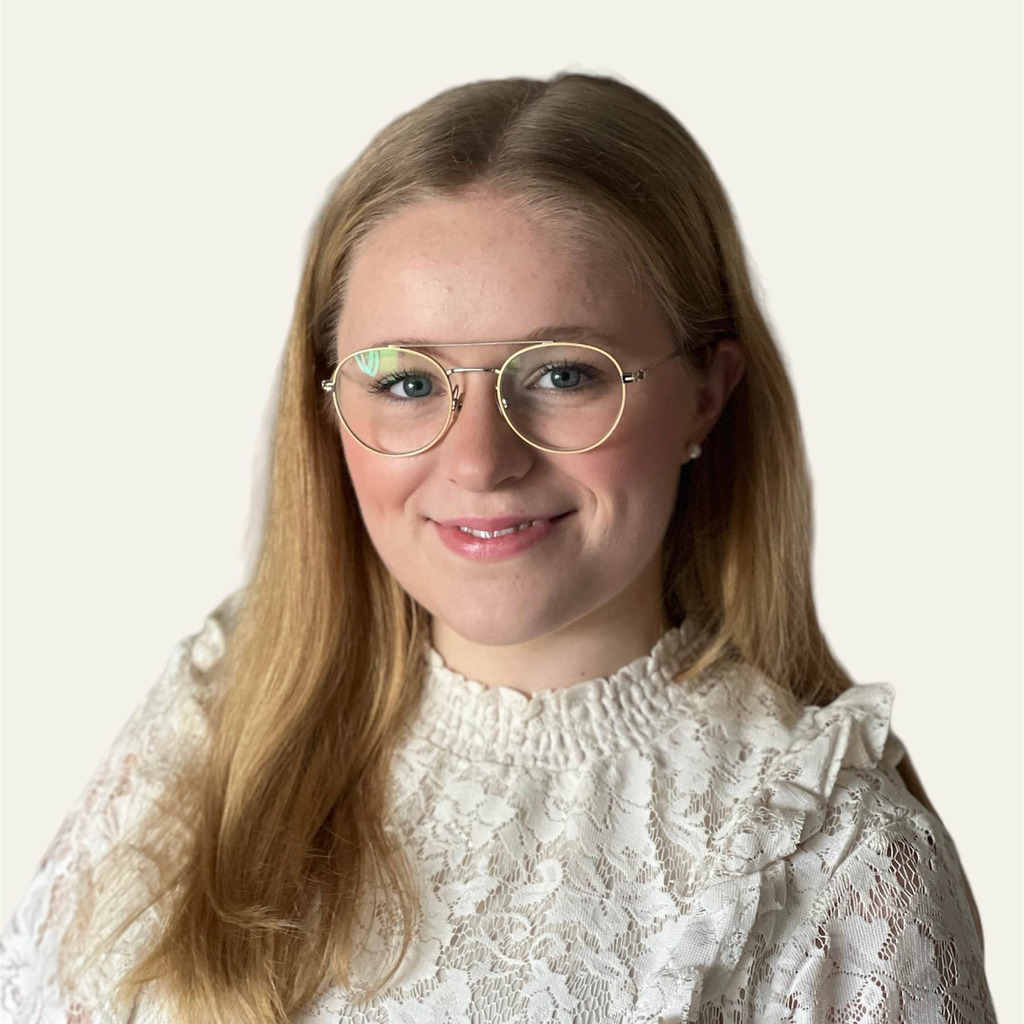 Victoria Röbke Freelancerin VR Content Creation Services XING