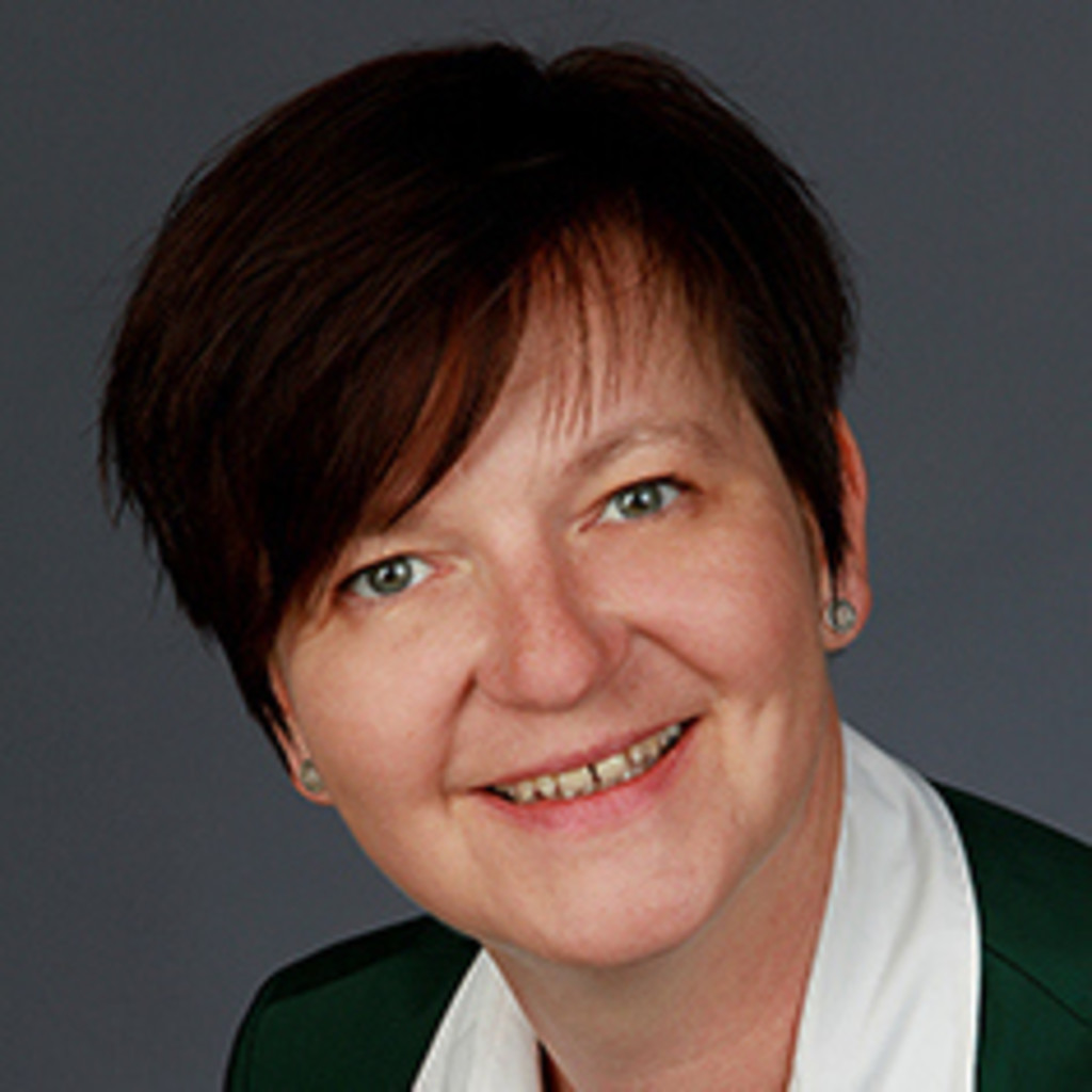 Tanja Holzer Werkstoffingenieurin Sogefi HD Suspensions Germany