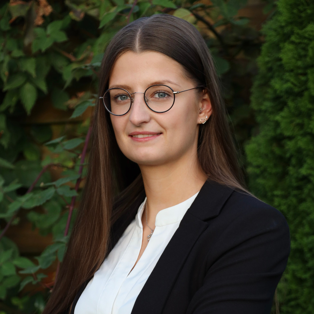 Jacqueline Lorenz Werkstudentin am Lehrstuhl für Controlling