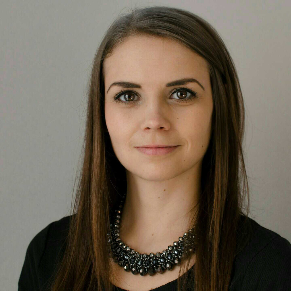 Pia Weiss Beraterin Private Banking Commerzbank Ag Filiale Hagen Xing