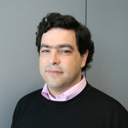 Dr. Javier Fernández Adán