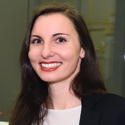 Mag. Julia Martos