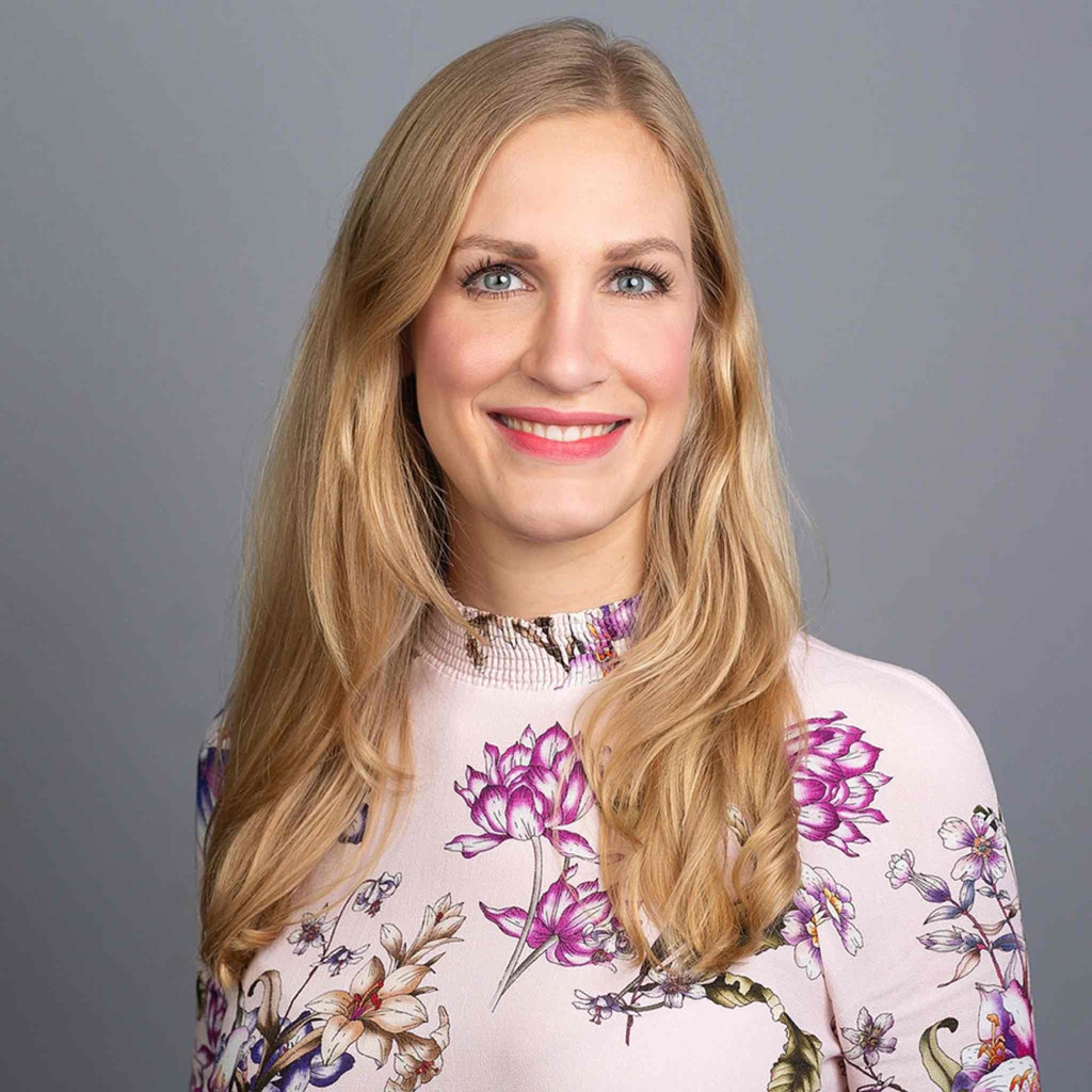 Christina Vogt Verkaufsleitung Pkw Betriebe Berlin Kreuzberg Und Schonefeld Mercedes Benz Ag Xing