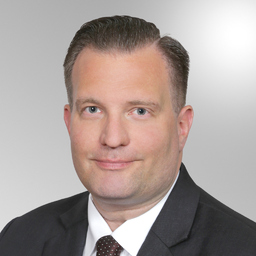 Oliver Ewering