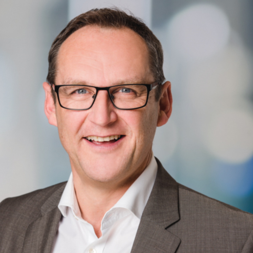 Herbert Kunz Senior Director Head of Derivate, MM & FX FMS