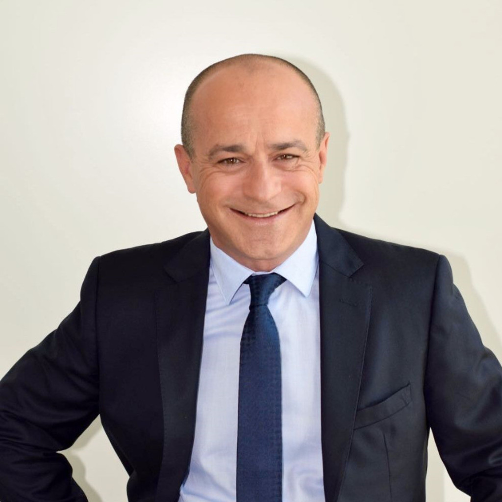 Manuel Morales Ausbildung und Berufserfahrung XING