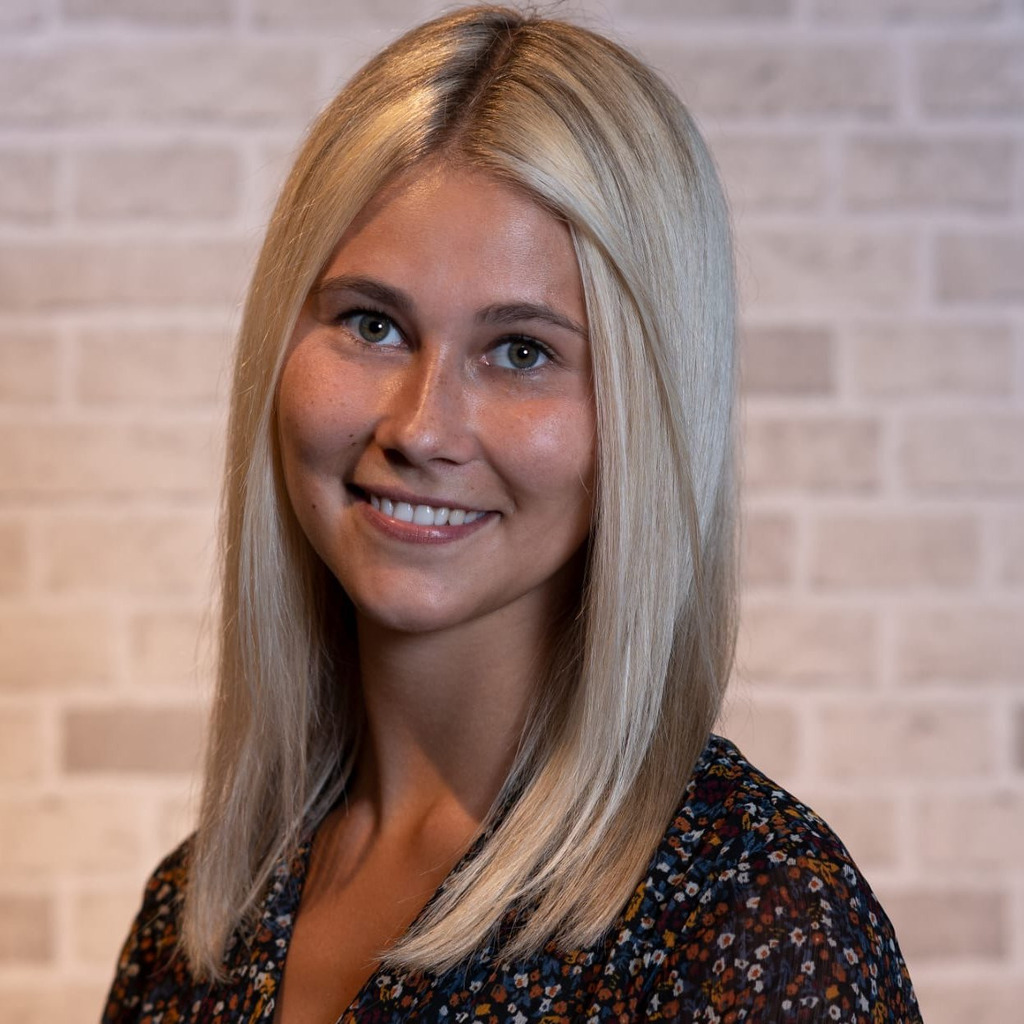 Karina Topf - Einrichtungsfachberaterin - Möbel Wehnen | XING