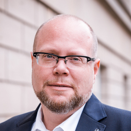 Dr. Daniel Gelmke