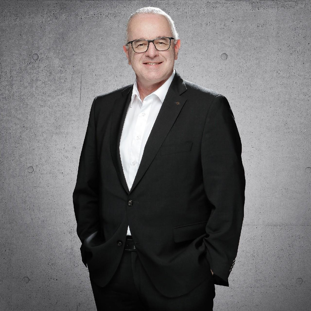 Uwe Iwan Spezialist Gewerbeabsicherung SIGNAL IDUNA Gruppe XING