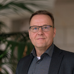 Prof. Dr. Maik Grabau