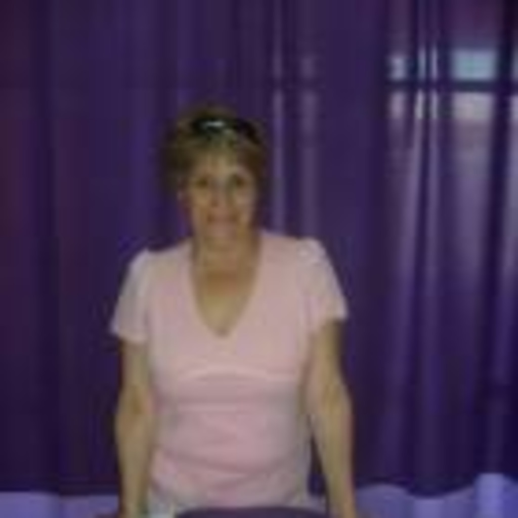 IRENE ROJAS CONTADORACORREDORA DE PROPIEDADESMASOTERAPEUTA