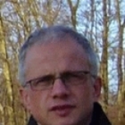 Dr. Bernhard Runge