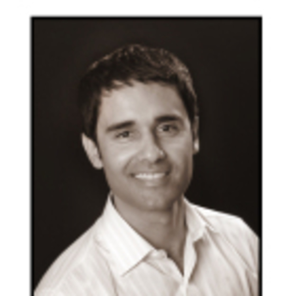 Anthony Bonnici Managing Director Move Mountains XING