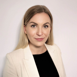 Eva Schuster