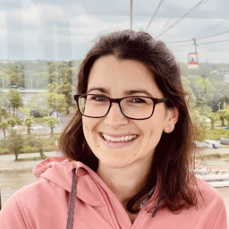 Kira Zimmer - Senior Marketingcontrollerin - Autobahn Tank & Rast GmbH