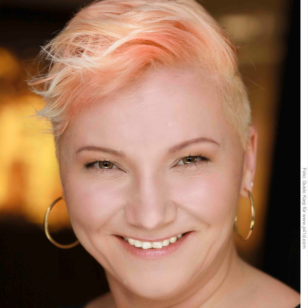 Elisabeth Stempel Mitarbeiterin im Schreibdienst/Archiv Elisabeth