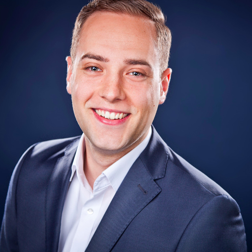 Marcel Neuß Head of Agile Steering SIGNAL IDUNA Gruppe XING