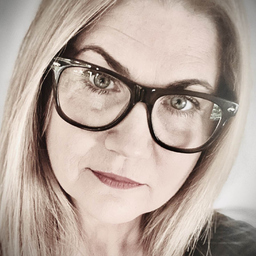 Andrea Larivière