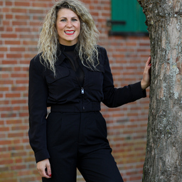 Julia Neumann