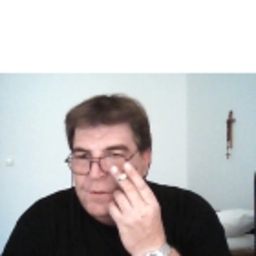 Szilárd Csom