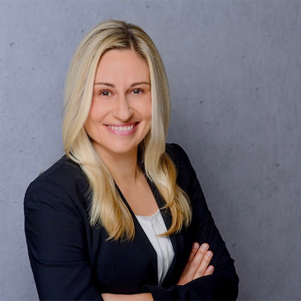 Inga Poppe Syndikusanwältin Vice President Prokuristin