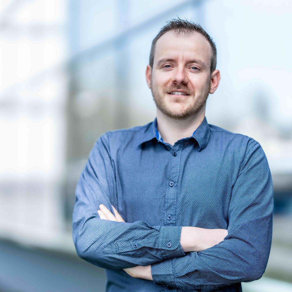 Peter Reinhold EDIProjektmanager REHAU AG & Co. KG XING