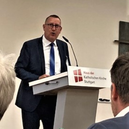 Dr. med. Christoph Schlicher
