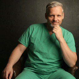 Dr. Patrick Schmitt