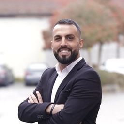 Ismet Akyüz