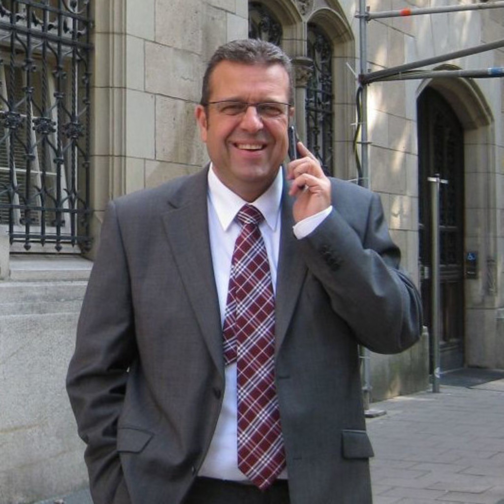 Social Media Profilbild Torben Holthausen Duisburg