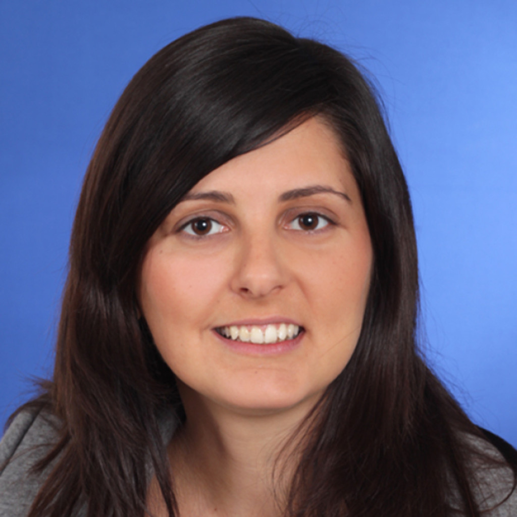 Genoveva Halama Managerin Portal Business Marketplace Deutsche