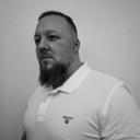 Florian Rau (nur über LinkedIn kontaktieren)
