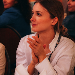 Julia Frai
