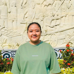 Ida Siti Charis Maya