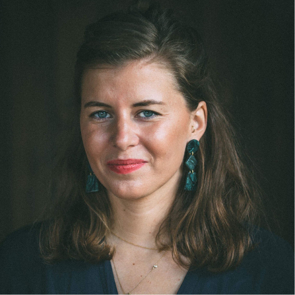 Franziska Nielsen Senior Manager Business & Strategy Warner Music