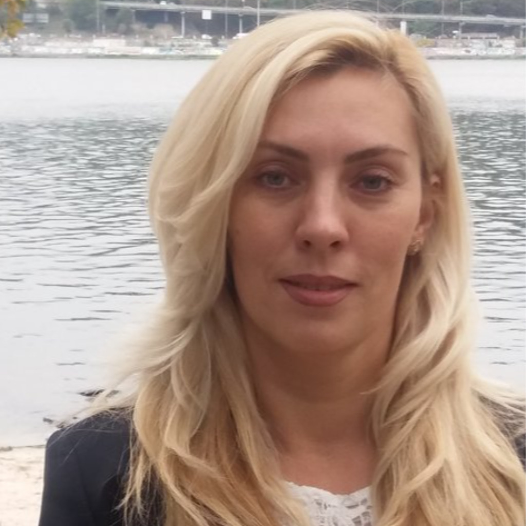 Liudmyla Bold Stellvertretender des Leiters von Serviceabteilung