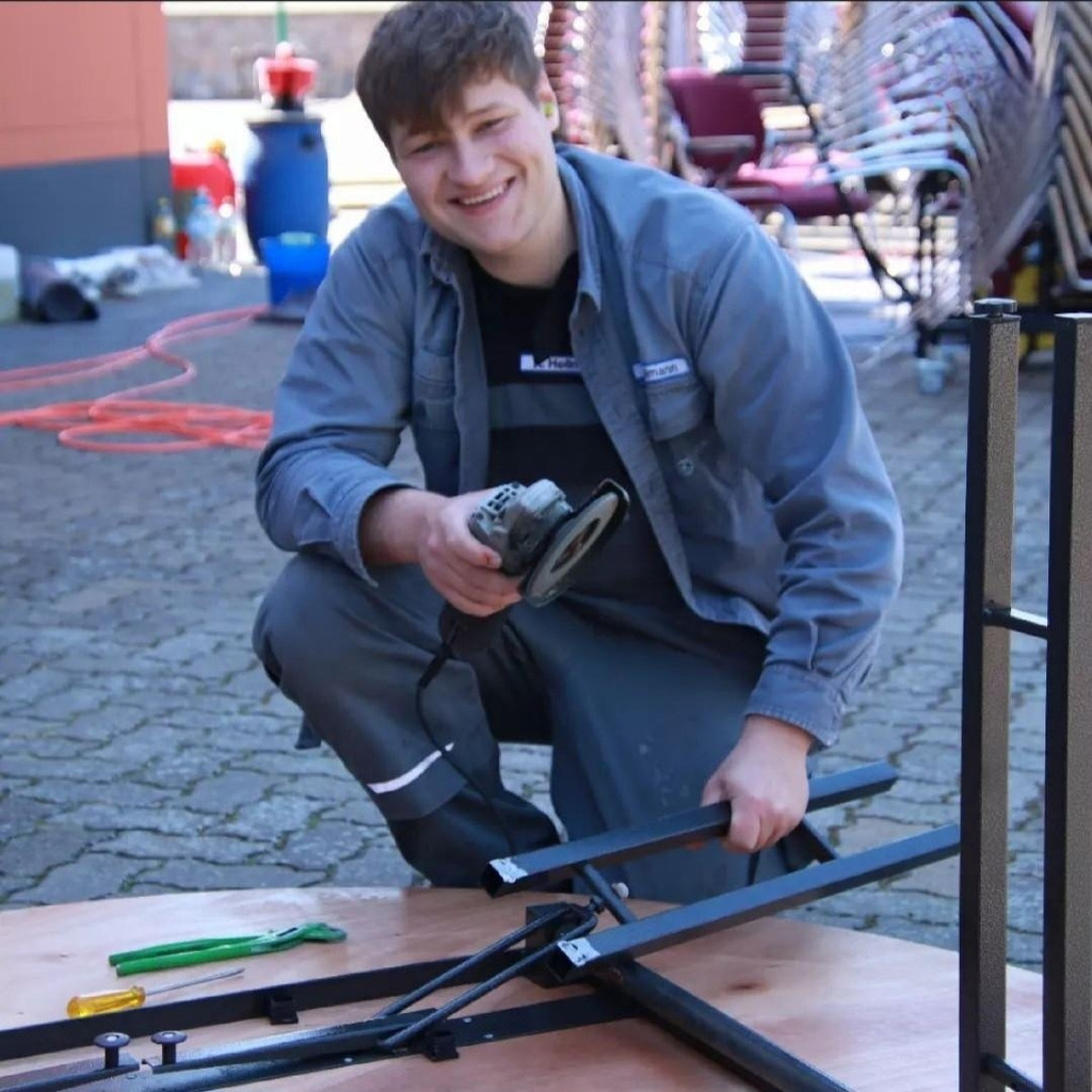 Robin Hellmann - Ausbildung - Kliewe GmbH Industrieller Anlagenbau | XING