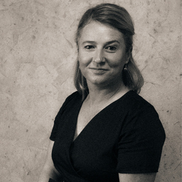 Manuela Lang