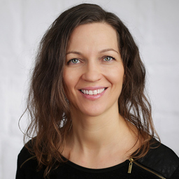Nadine Schwarz