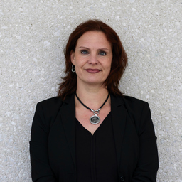 Tina Staack