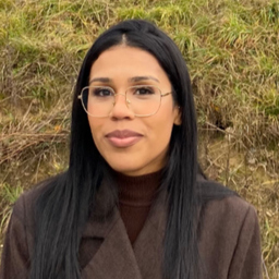 Thais Pereira